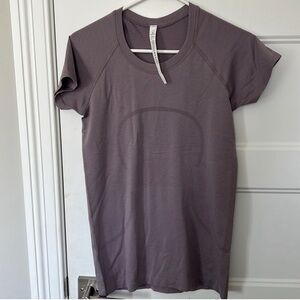 Lululemon swiftly size 8